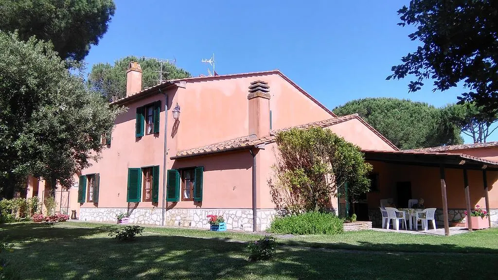 Farm stay Agriturismo Sughericcio Castagneto Carducci Italy